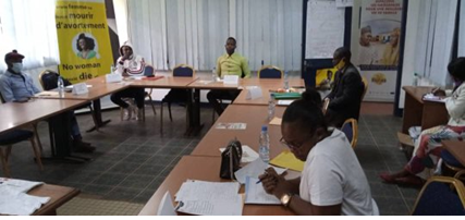 Formation de dix leaders d’association sur le remplissage de l’outil de collecte de données : système DIH2 (du 17 au 18 aout 2020 à dragage -Yaoundé)